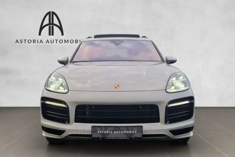 Porsche Cayenne din 2022 cu 96.952 km - oferta POR185617 - foto 8