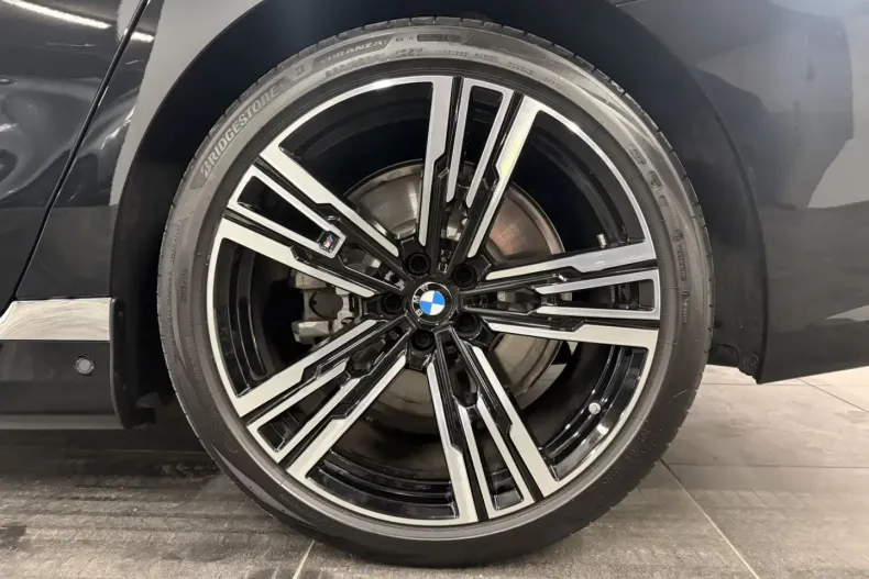 BMW 750 (Seria 7) din 2025 cu 4.965 km - oferta BMW185619 - foto 7