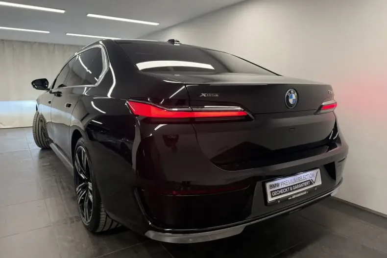 BMW 750 (Seria 7) din 2025 cu 4.965 km - oferta BMW185619 - foto 13