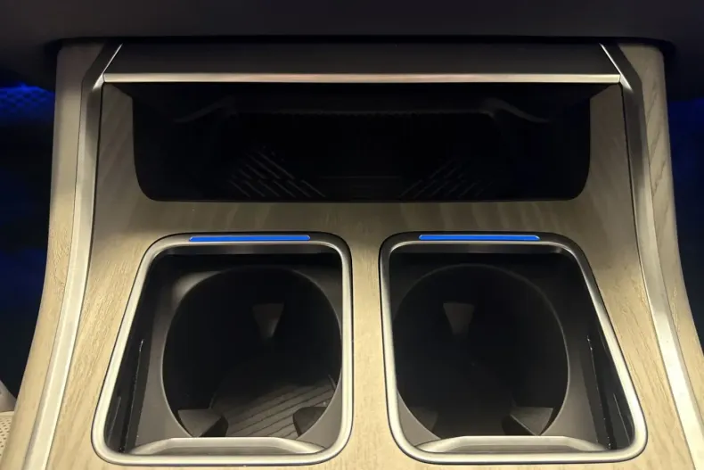 BMW 750 (Seria 7) din 2025 cu 4.965 km - oferta BMW185619 - foto 29