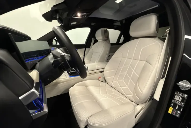 BMW 750 (Seria 7) din 2025 cu 4.965 km - oferta BMW185619 - foto 37