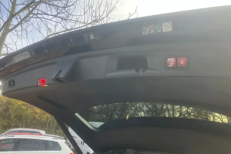 Mercedes-Benz GLE 400 (Clasa GLE) din 2024 cu 39.985 km - oferta MER185622 - foto 10