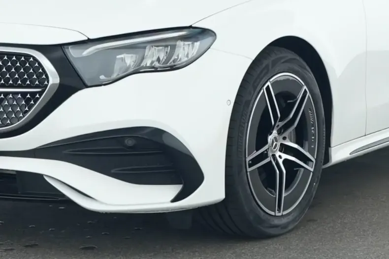 Mercedes-Benz E 200 (Clasa E) din 2024 cu 28.600 km - oferta MER185624 - foto 3