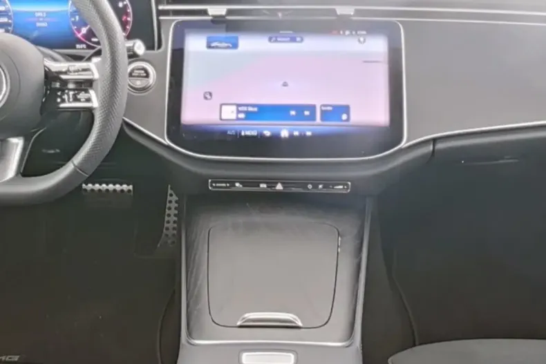 Mercedes-Benz E 200 (Clasa E) din 2024 cu 28.600 km - oferta MER185624 - foto 7