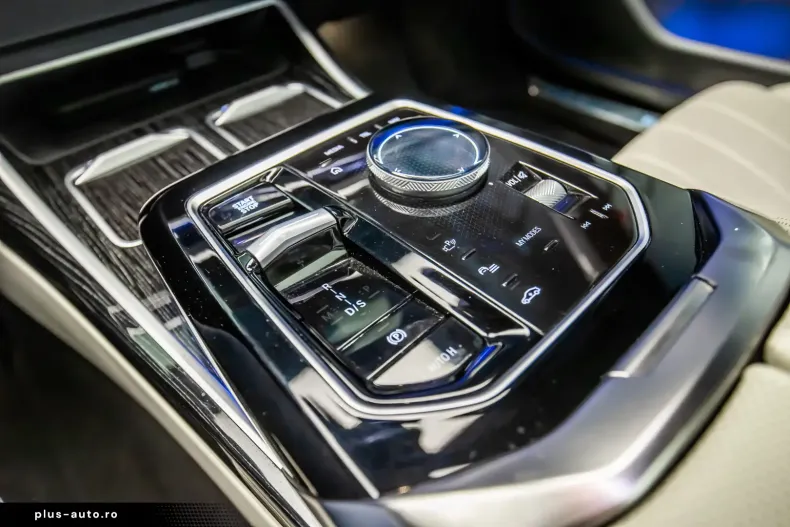 BMW 750 (Seria 7) din 2023 cu 84.800 km - oferta BMW185627 - foto 13