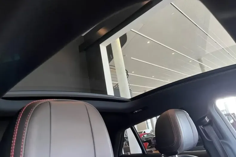 Mercedes-Benz GLE 63 AMG (Clasa GLE) din 2023 cu 19.100 km - oferta MER185628 - foto 13