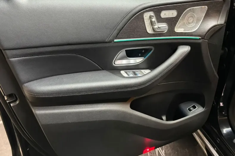 Mercedes-Benz GLE 300 (Clasa GLE) din 2024 cu 79.485 km - oferta MER185642 - foto 4