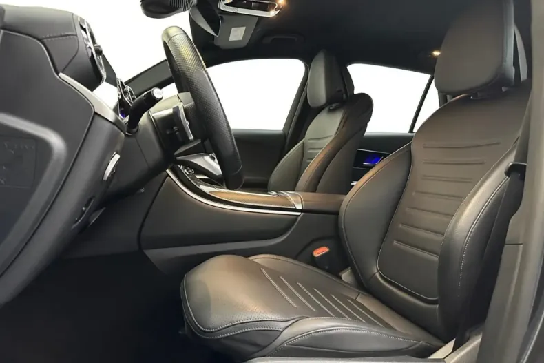 Mercedes-Benz GLC 300 (Clasa GLC) din 2024 cu 38.452 km - oferta MER185644 - foto 10