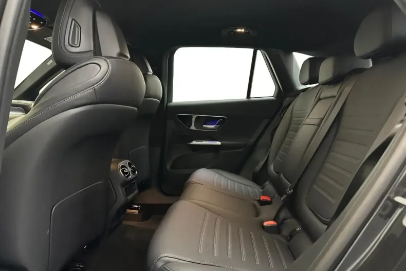 Mercedes-Benz GLC 300 (Clasa GLC) din 2024 cu 38.452 km - oferta MER185644 - foto 11