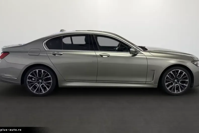 BMW 730 (Seria 7) din 2022 cu 55.800 km - oferta BMW185645 - foto 3