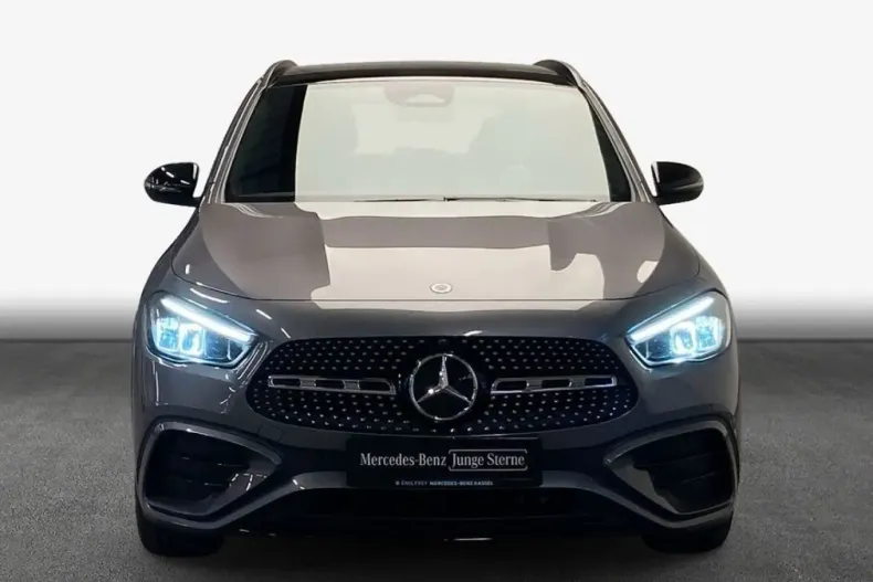 Mercedes-Benz GLA 180 (Clasa GLA) din 2024 cu 12.094 km - oferta MER185648 - foto 2