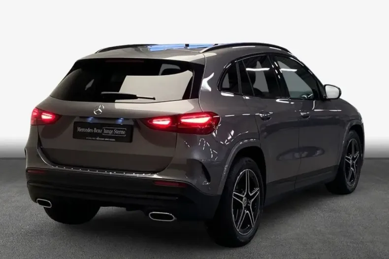 Mercedes-Benz GLA 180 (Clasa GLA) din 2024 cu 12.094 km - oferta MER185648 - foto 3