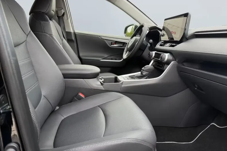 Toyota RAV4 din 2026 cu 10 km - oferta TOY185649 - foto 2