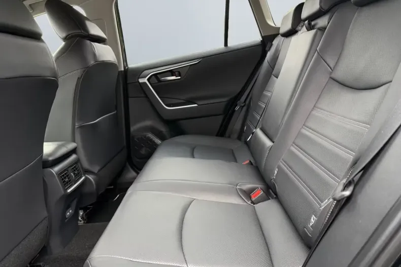 Toyota RAV4 din 2026 cu 10 km - oferta TOY185649 - foto 9