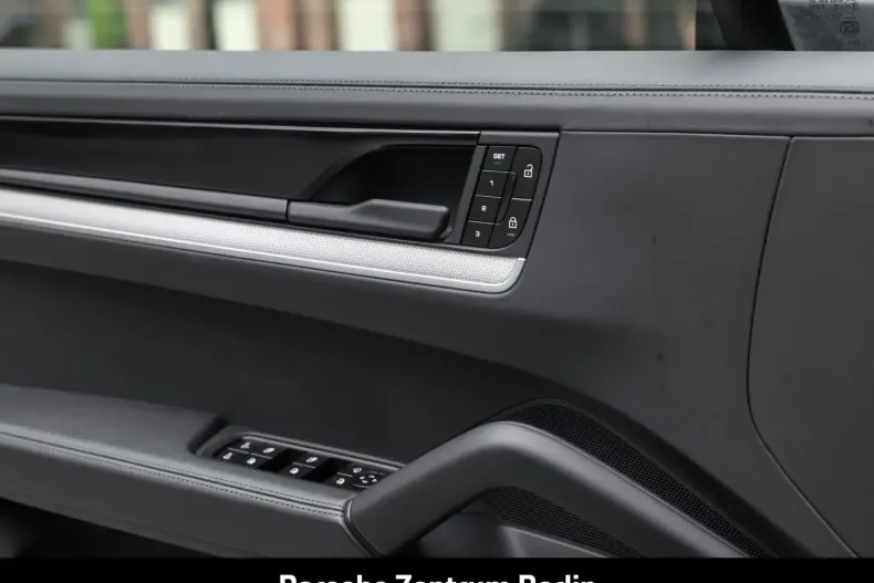 Porsche Cayenne din 2024 cu 22.488 km - oferta POR185652 - foto 15