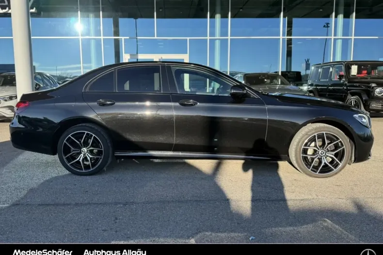 Mercedes-Benz E 300 (Clasa E) din 2021 cu 58.630 km - oferta MER185656 - foto 4