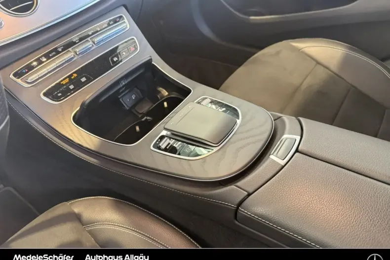 Mercedes-Benz E 300 (Clasa E) din 2021 cu 58.630 km - oferta MER185656 - foto 14