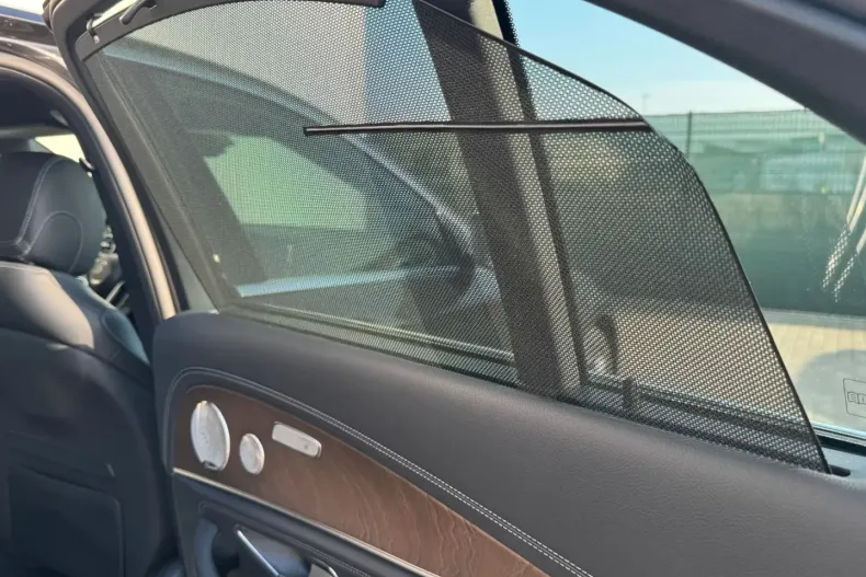 Mercedes-Benz E 300 (Clasa E) din 2022 cu 99.890 km - oferta MER185657 - foto 19