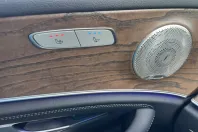 Mercedes-Benz E 300 (Clasa E) din 2022 cu 99.890 km - oferta MER185657 - foto 20