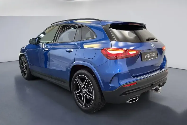 Mercedes-Benz GLA 180 (Clasa GLA) din 2024 cu 12.676 km - oferta MER185659 - foto 4