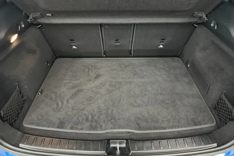 Mercedes-Benz GLA 180 (Clasa GLA) din 2024 cu 12.676 km - oferta MER185659 - foto 6