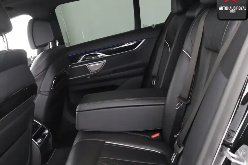 BMW 750 (Seria 7) din 2021 cu 41.383 km - oferta BMW185660 - foto 19