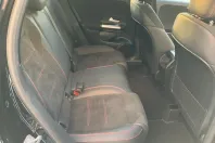 Mercedes-Benz GLA 180 (Clasa GLA) din 2024 cu 12.800 km - oferta MER185661 - foto 8