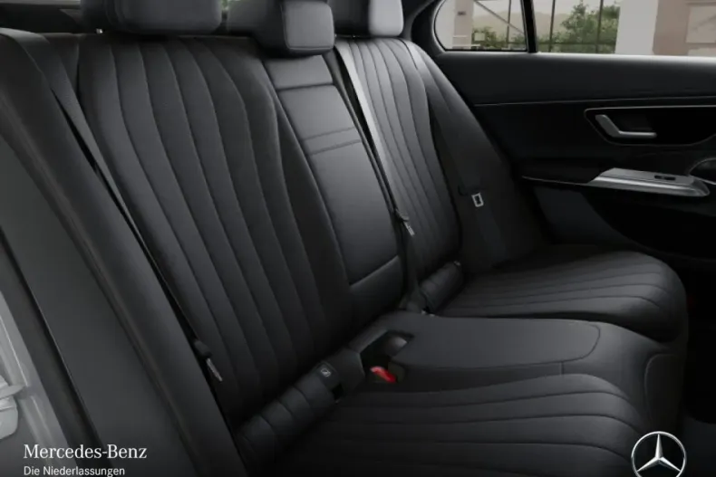 Mercedes-Benz E 450 (Clasa E) din 2025 cu 14.006 km - oferta MER185662 - foto 12