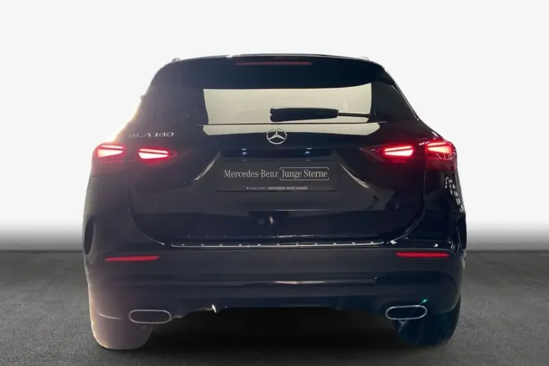 Mercedes-Benz GLA 180 (Clasa GLA) din 2024 cu 15.735 km - oferta MER185665 - foto 5