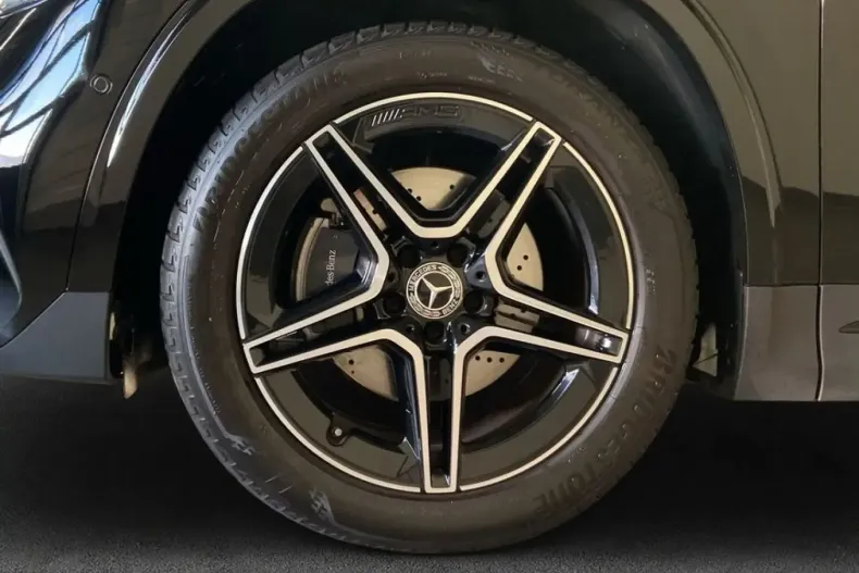 Mercedes-Benz GLA 180 (Clasa GLA) din 2024 cu 15.735 km - oferta MER185665 - foto 7