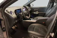 Mercedes-Benz GLA 180 (Clasa GLA) din 2024 cu 15.735 km - oferta MER185665 - foto 10