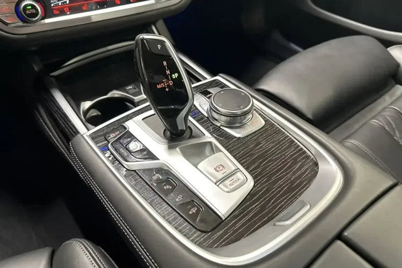 BMW 745 (Seria 7) din 2022 cu 50.500 km - oferta BMW185669 - foto 11