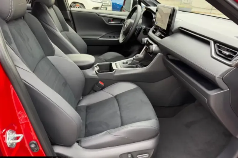 Toyota RAV4 din 2026 cu 20 km - oferta TOY185670 - foto 11