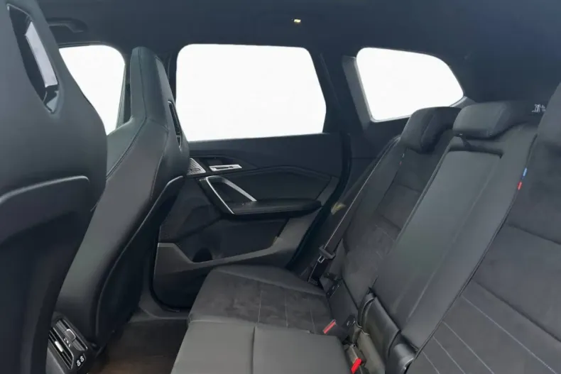 BMW X1 (Seria X) din 2024 cu 10.843 km - oferta BMW185679 - foto 11