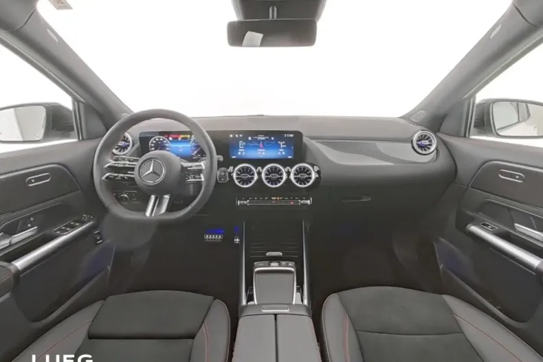 Mercedes-Benz GLA 180 (Clasa GLA) din 2024 cu 5.212 km - oferta MER185685 - foto 3