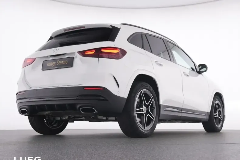 Mercedes-Benz GLA 180 (Clasa GLA) din 2024 cu 5.212 km - oferta MER185685 - foto 7