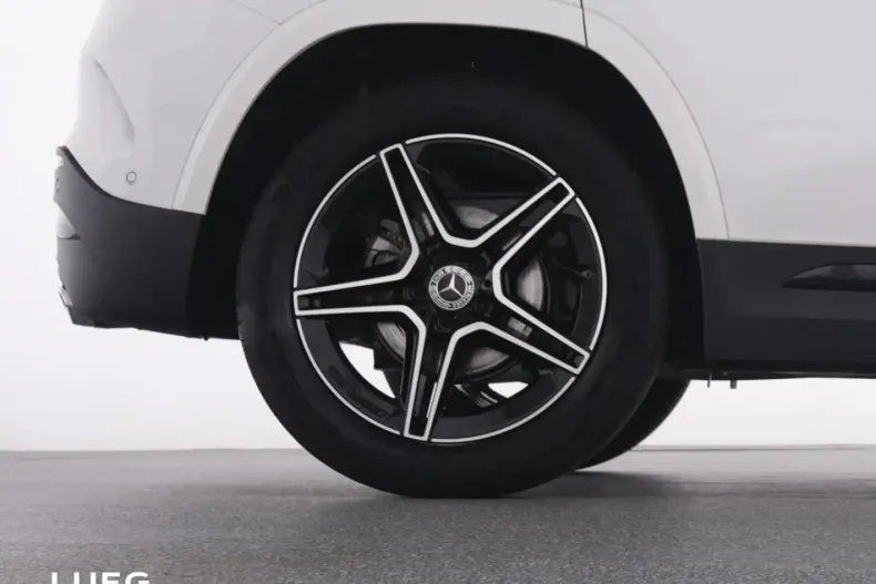Mercedes-Benz GLA 180 (Clasa GLA) din 2024 cu 5.212 km - oferta MER185685 - foto 22