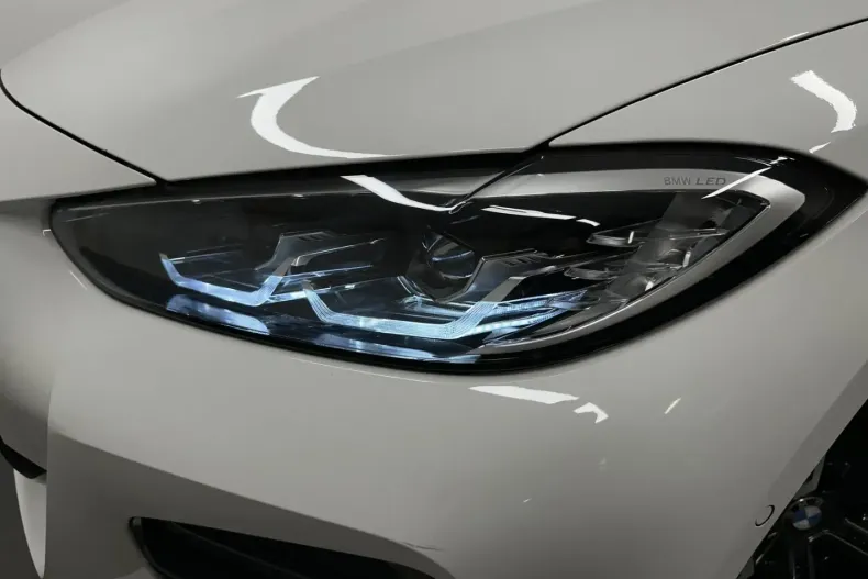 BMW M440 (Modele M) din 2023 cu 22.608 km - oferta BMW185692 - foto 9