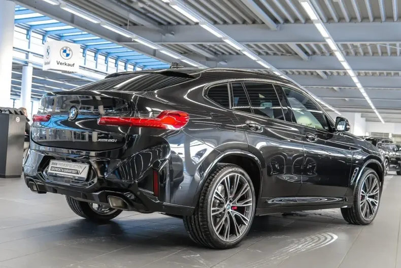 BMW X4 (Seria X) din 2024 cu 18.911 km - oferta BMW185697 - foto 2