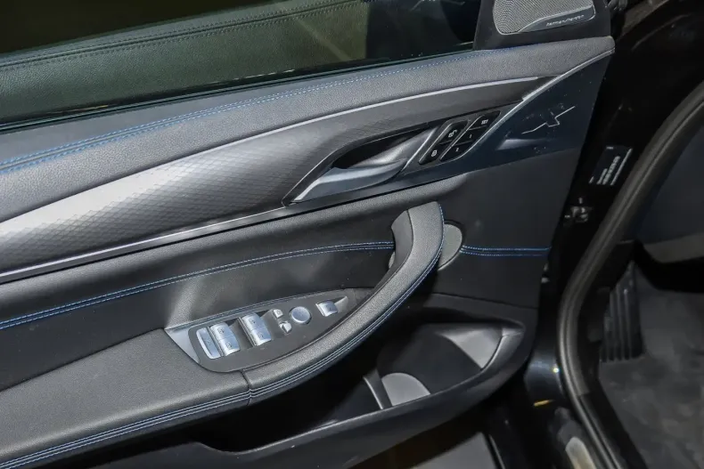 BMW X4 (Seria X) din 2024 cu 18.911 km - oferta BMW185697 - foto 19