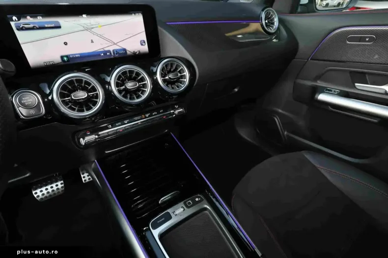 Mercedes-Benz GLA 180 (Clasa GLA) din 2024 cu 12.830 km - oferta MER185700 - foto 10