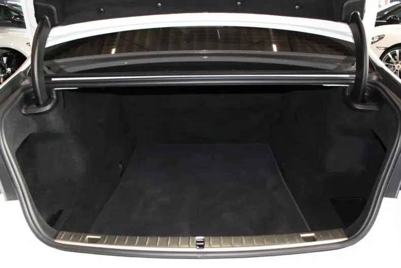 BMW 730 (Seria 7) din 2021 cu 61.700 km - oferta BMW185704 - foto 9