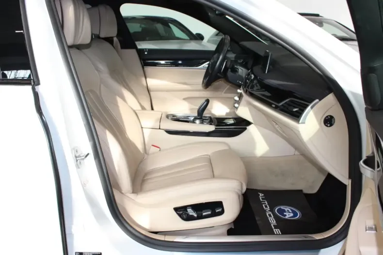 BMW 730 (Seria 7) din 2021 cu 61.700 km - oferta BMW185704 - foto 12