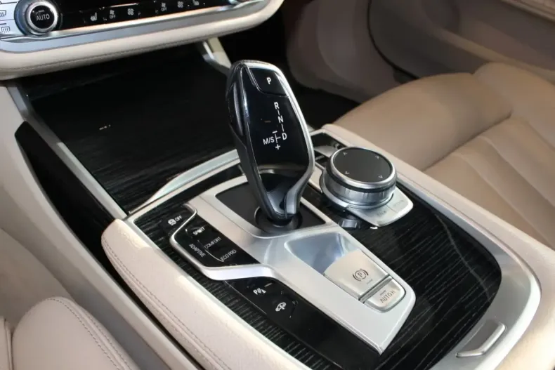 BMW 730 (Seria 7) din 2021 cu 61.700 km - oferta BMW185704 - foto 20