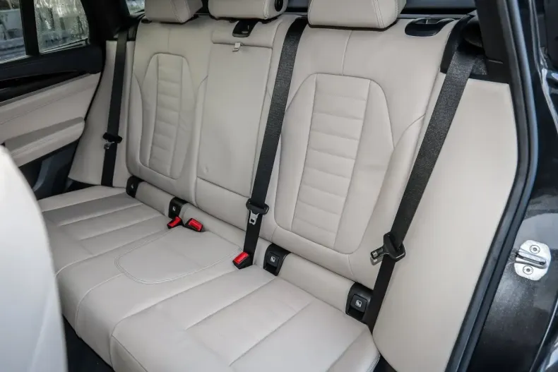 BMW X3 (Seria X) din 2024 cu 11.811 km - oferta BMW185708 - foto 10