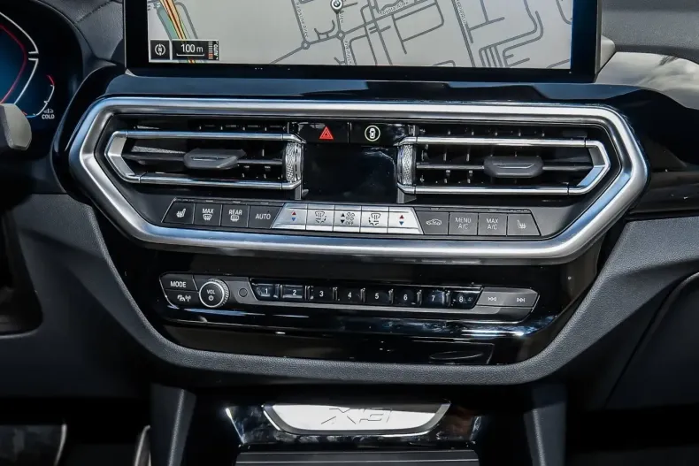 BMW X3 (Seria X) din 2024 cu 11.811 km - oferta BMW185708 - foto 13