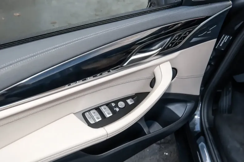 BMW X3 (Seria X) din 2024 cu 11.811 km - oferta BMW185708 - foto 17