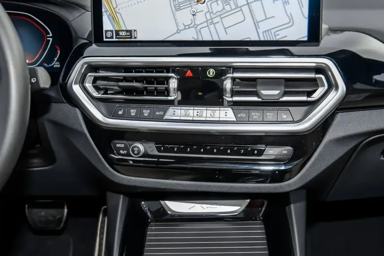 BMW X3 (Seria X) din 2024 cu 12.754 km - oferta BMW185711 - foto 13