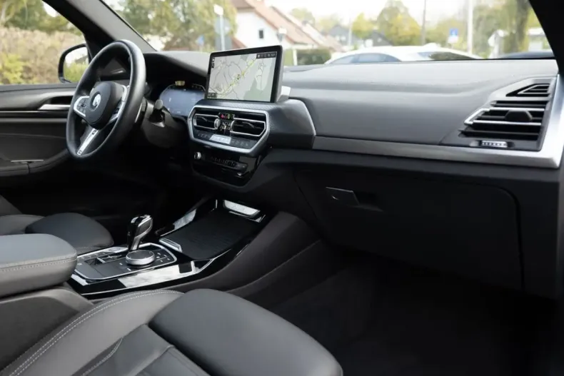 BMW X3 (Seria X) din 2024 cu 16.602 km - oferta BMW185715 - foto 6