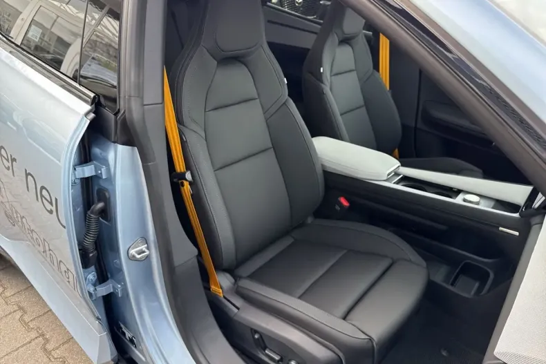 Polestar 4 din 2025 cu 5.000 km - oferta POL185725 - foto 16